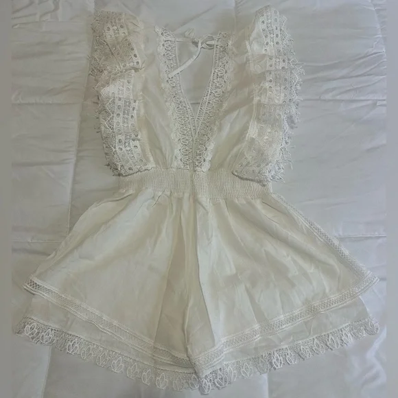 NEW With Tags Sz Medium Peixoto Raja Lace-Trimmed White Romper - Picture 7 of 8
